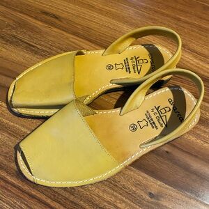 Avarca by C Oztuno Pons Sandals